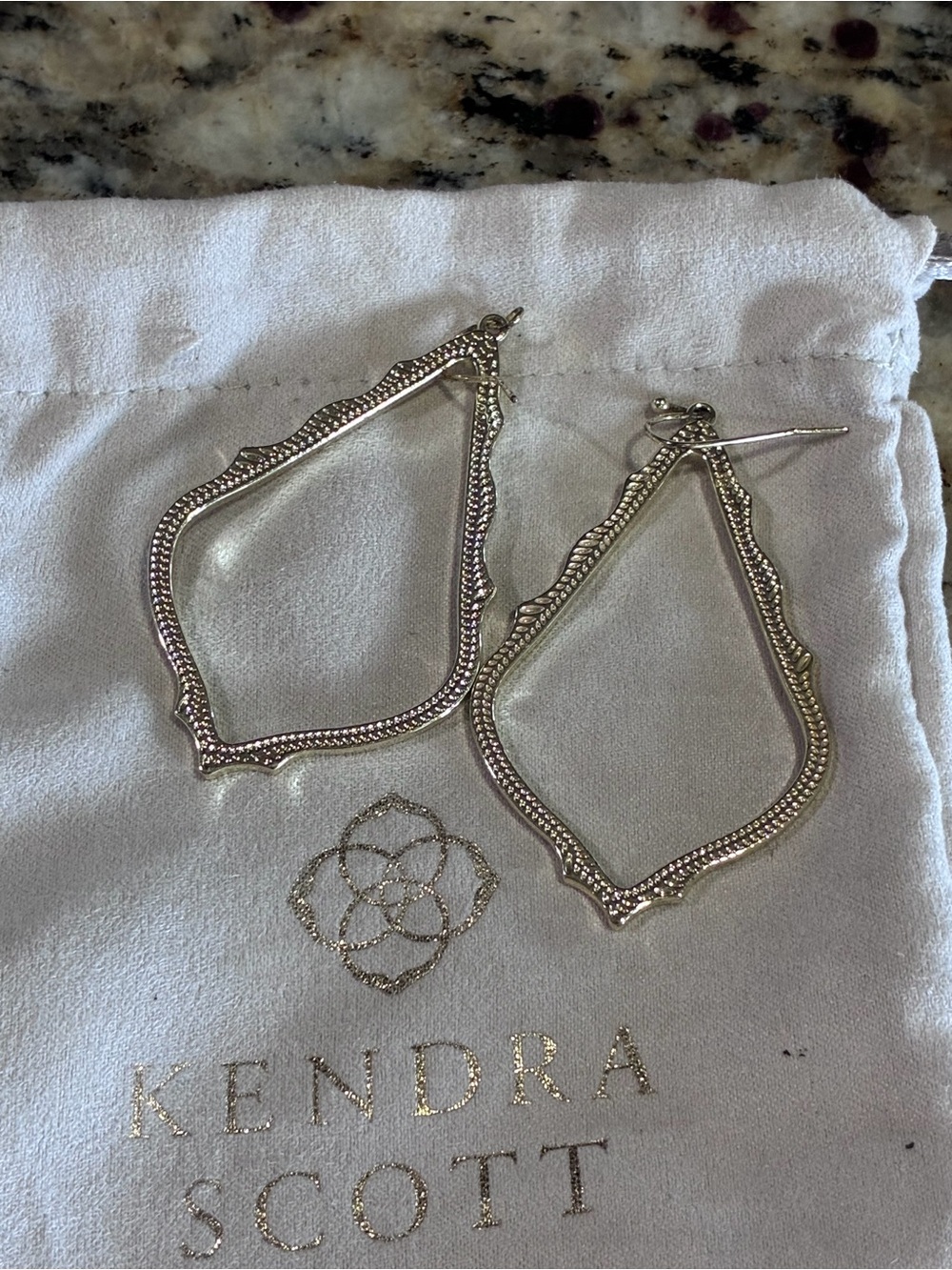 Kendra Scott gold Sophee drop earrings